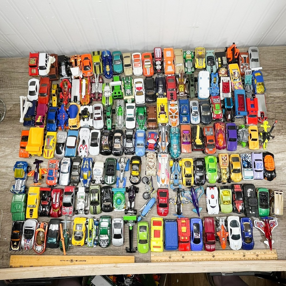 Mixed Lot of 150 Hot Wheels Matchbox Die Cast Cars Trucks Planes Multi Color